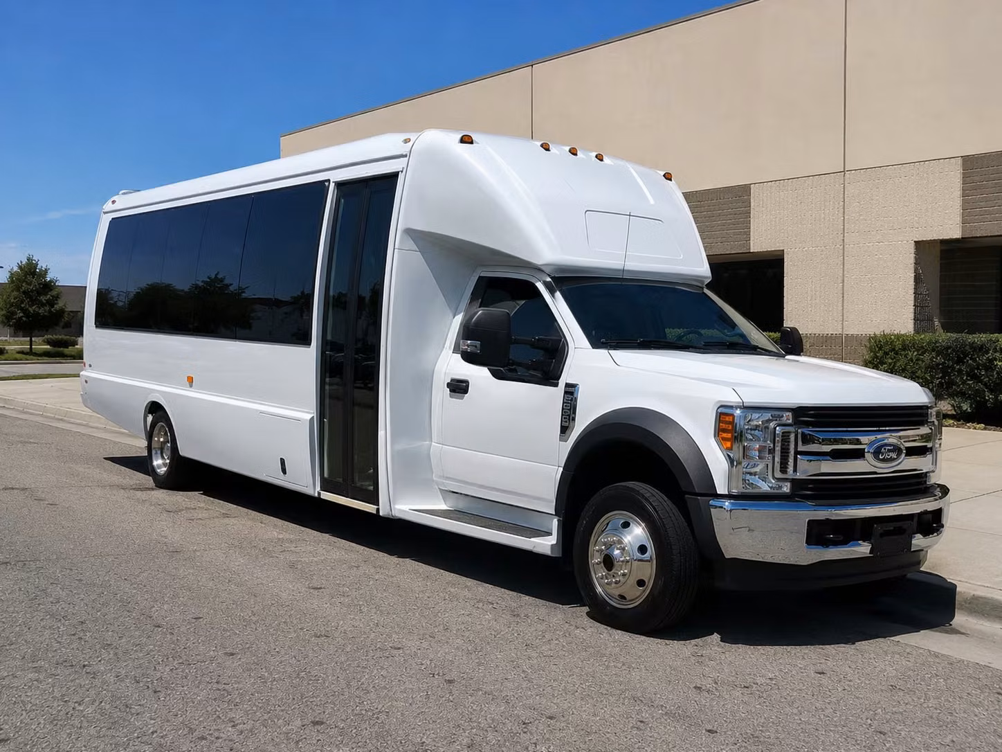 18 passenger minibus