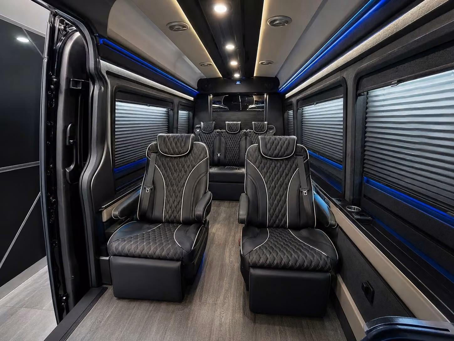 choose the right bus for your vallejo airport transfer without settling